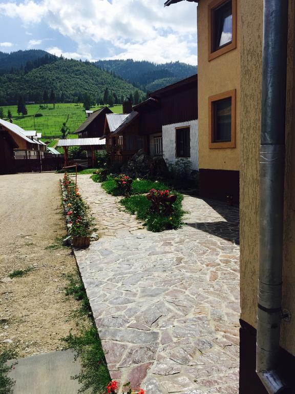 Hotel Casa Irinuca Sadova  Zewnętrze zdjęcie